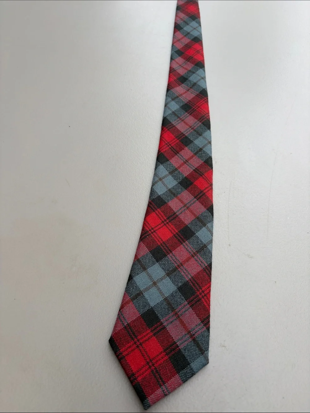SCOTLAND WOOL Red Gray Plaid Men's Tie Vtg